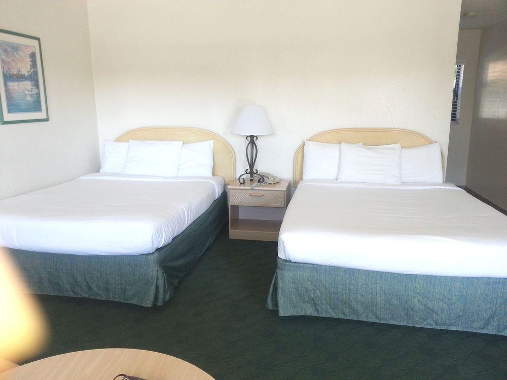 Dockside Inn & Resort Fort Pierce Esterno foto